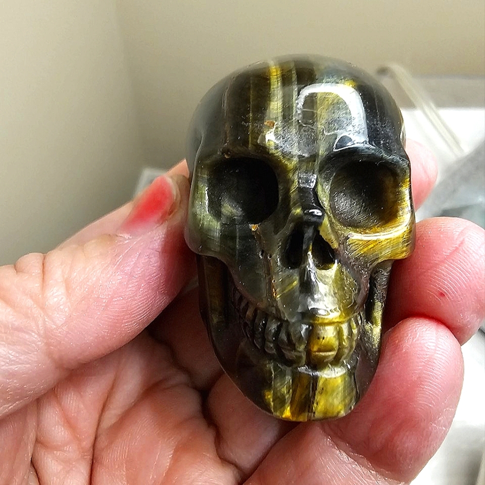 89g, 2 inch Blue & Gold Tigers Eye Carved Skull, amazing Sheen! New!